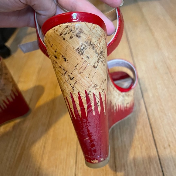 Stuart Weitzman Red Flame Painted Patent Cork Wedge Heel - Picture 17 of 17